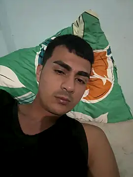 Snapshot of Jim_Ornajela chatting on December 13, 2025, 11:43 pm Jim Ornajela online show from December 13, 2025, 11:43 pm