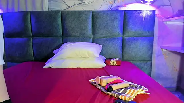 Snapshot of Victoria01_ chatting on March 2, 2026, 3:09 am Victoria01 online show from March 2, 2026, 3:09 am