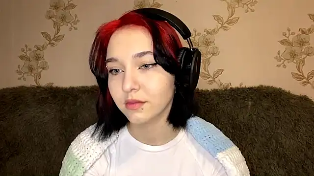 Snapshot of EmilyVeiro chatting on January 7, 2026, 5:15 pm EmilyVeiro online show from January 7, 2026, 5:15 pm