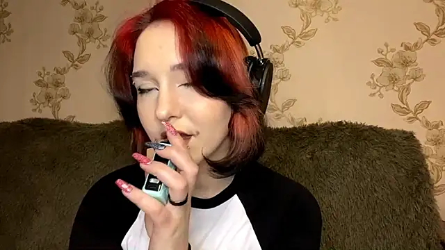 Snapshot of EmilyVeiro chatting on February 12, 2026, 5:08 pm EmilyVeiro online show from February 12, 2026, 5:08 pm