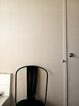 Niudla online show from December 17, 2025, 6:30 am