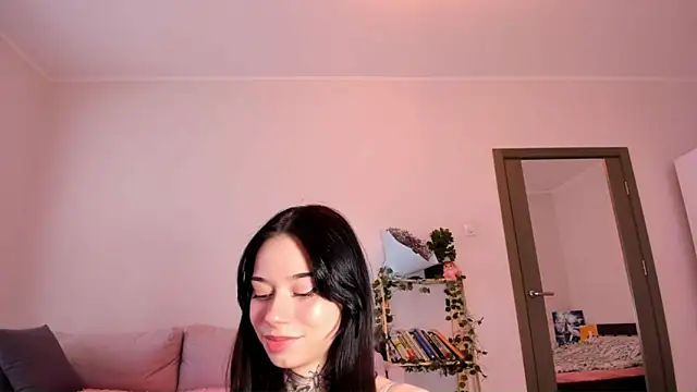 Snapshot of Crystal_zen chatting on December 15, 2025, 3:55 am Crystal zen online show from December 15, 2025, 3:55 am