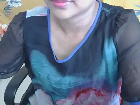 Snapshot of Cristina_love69 chatting on July 4, 2026, 7:36 am Cristina love69 online show from July 4, 2026, 7:36 am