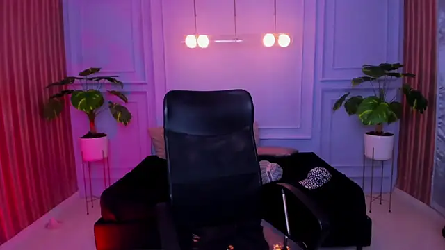 Snapshot of arcangel_harris chatting on February 15, 2026, 12:25 pm arcangel harris online show from February 15, 2026, 12:25 pm