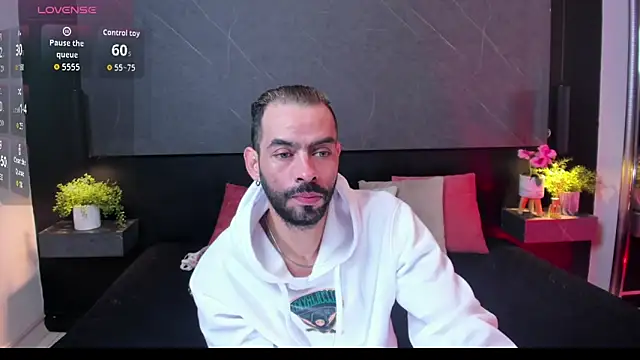 Snapshot of arcangel_harris chatting on February 17, 2026, 12:12 pm arcangel harris online show from February 17, 2026, 12:12 pm