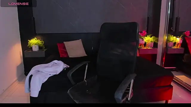 Snapshot of arcangel_harris chatting on February 19, 2026, 11:39 am arcangel harris online show from February 19, 2026, 11:39 am