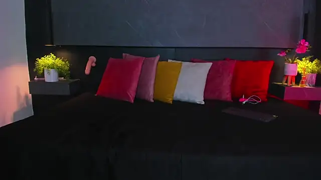 Snapshot of arcangel_harris chatting on February 21, 2026, 1:23 pm arcangel harris online show from February 21, 2026, 1:23 pm