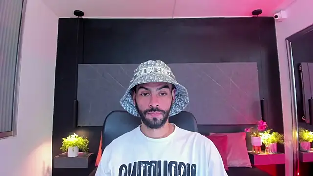 Snapshot of arcangel_harris chatting on February 23, 2026, 7:55 pm arcangel harris online show from February 23, 2026, 7:55 pm