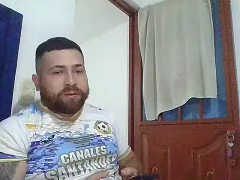 Snapshot of hammerwhite01 chatting on January 7, 2026, 1:02 pm hammerwhite01 online show from January 7, 2026, 1:02 pm