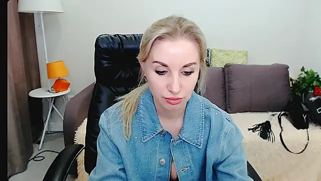 Snapshot of Hanna--Sweet chatting on March 29, 2026, 9:20 am Hanna--Sweet online show from March 29, 2026, 9:20 am