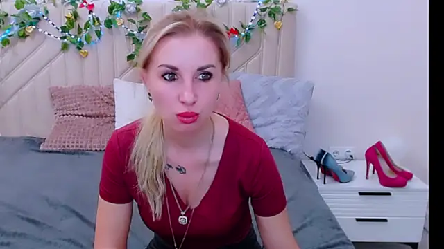 Snapshot of Hanna--Sweet chatting on April 3, 2026, 4:38 pm Hanna--Sweet online show from April 3, 2026, 4:38 pm