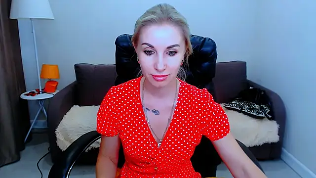 Snapshot of Hanna--Sweet chatting on July 10, 2026, 4:09 pm Hanna--Sweet online show from July 10, 2026, 4:09 pm