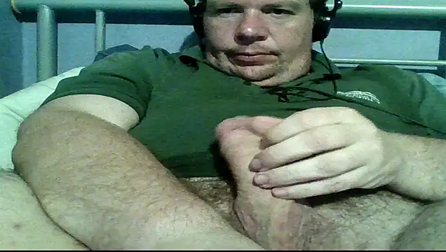 mrhardcock12 online show from March 5, 2026, 9:11 pm