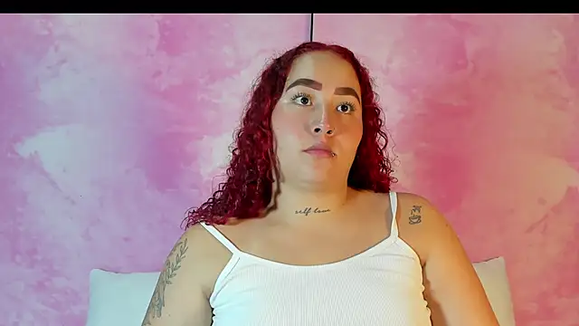 Ayla-marttinez online show from January 7, 2026, 1:41 am