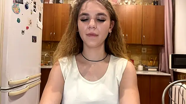 Snapshot of DiedraGlackin chatting on December 18, 2025, 5:19 pm DiedraGlackin online show from December 18, 2025, 5:19 pm