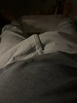 Snapshot of Night_outcam chatting on February 26, 2026, 10:09 pm Night outcam online show from February 26, 2026, 10:09 pm