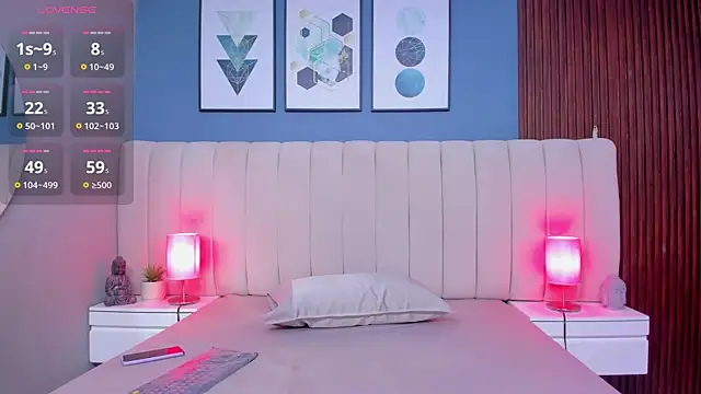 rubi foox online show from December 16, 2025, 11:48 am