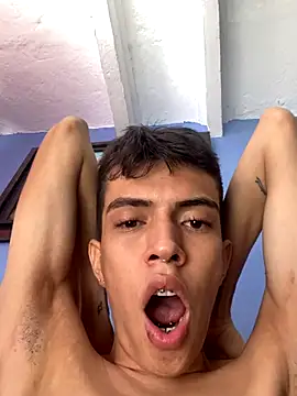 Juan Gomezz26 online show from January 6, 2026, 7:39 pm