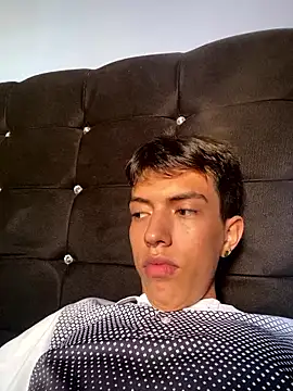 Juan Gomezz26 online show from January 14, 2026, 10:03 pm