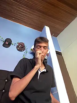 Juan Gomezz26 online show from March 22, 2026, 8:23 pm