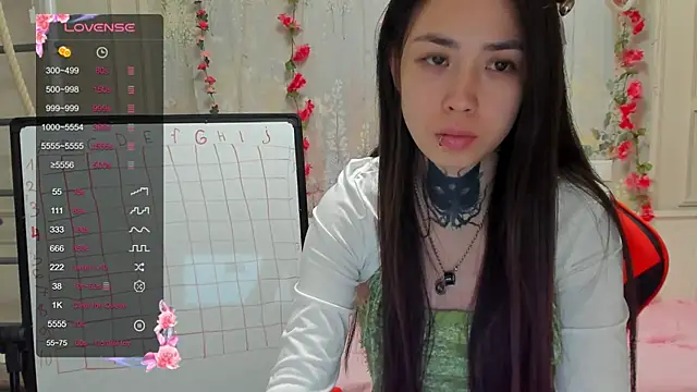 Snapshot of Kendall_Nox chatting on December 16, 2025, 9:09 pm Kendall Nox online show from December 16, 2025, 9:09 pm