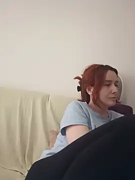Atwsliiikizilll online show from May 14, 2026, 3:08 pm