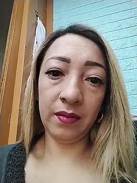 Snapshot of DanaMontana chatting on February 24, 2026, 8:29 pm DanaMontana online show from February 24, 2026, 8:29 pm