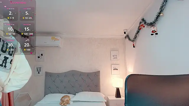 Snapshot of emmalove_doll chatting on February 11, 2026, 11:04 am emmalove doll online show from February 11, 2026, 11:04 am