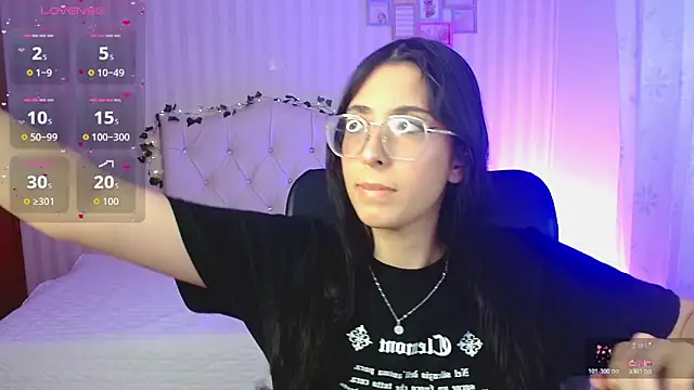 Snapshot of emmalove_doll chatting on February 24, 2026, 1:25 am emmalove doll online show from February 24, 2026, 1:25 am