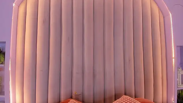 Snapshot of Miia_Anderson chatting on March 4, 2026, 11:49 am Miia Anderson online show from March 4, 2026, 11:49 am