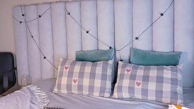 Snapshot of Miia_Anderson chatting on March 18, 2026, 11:57 am Miia Anderson online show from March 18, 2026, 11:57 am