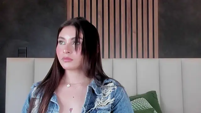 Snapshot of Miia_Anderson chatting on April 7, 2026, 12:16 pm Miia Anderson online show from April 7, 2026, 12:16 pm