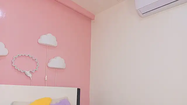 Snapshot of Miia_Anderson chatting on April 10, 2026, 1:27 pm Miia Anderson online show from April 10, 2026, 1:27 pm