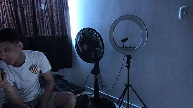 Apol0 69 online show from December 15, 2025, 8:02 pm