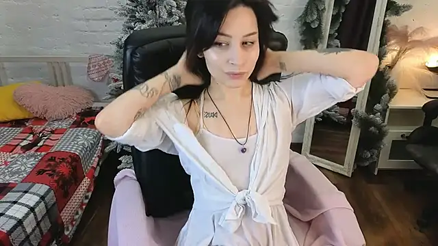 Snapshot of Marsy_xx chatting on January 7, 2026, 8:44 pm Marsy xx online show from January 7, 2026, 8:44 pm