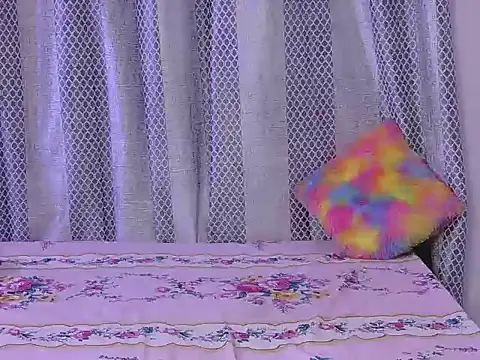 Snapshot of hey-pinky chatting on February 20, 2026, 6:26 am hey-pinky online show from February 20, 2026, 6:26 am