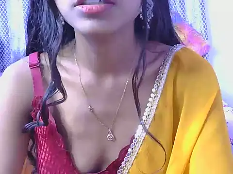 Snapshot of hey-pinky chatting on February 27, 2026, 4:56 am hey-pinky online show from February 27, 2026, 4:56 am