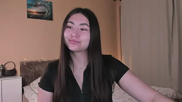 Snapshot of pink_dove chatting on December 15, 2025, 10:30 am pink dove online show from December 15, 2025, 10:30 am