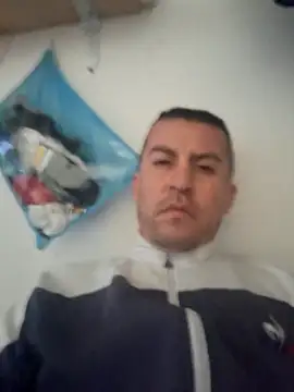 Snapshot of Monitoivan chatting on December 17, 2025, 3:07 pm Monitoivan online show from December 17, 2025, 3:07 pm