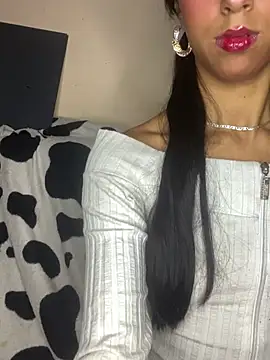 Snapshot of FOXXX_BABY chatting on February 1, 2026, 10:36 am FOXXX BABY online show from February 1, 2026, 10:36 am