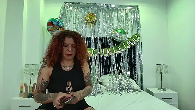 Snapshot of Axi_tatto chatting on December 18, 2025, 4:07 am Axi tatto online show from December 18, 2025, 4:07 am