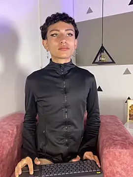 Snapshot of JiangShy666 chatting on December 14, 2025, 1:05 pm JiangShy666 online show from December 14, 2025, 1:05 pm