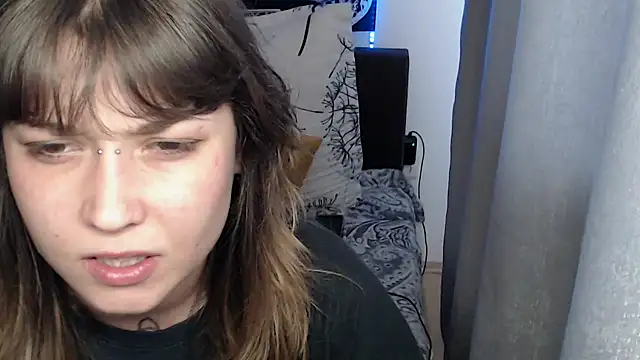 AlienforTwenty online show from May 6, 2026, 12:43 pm