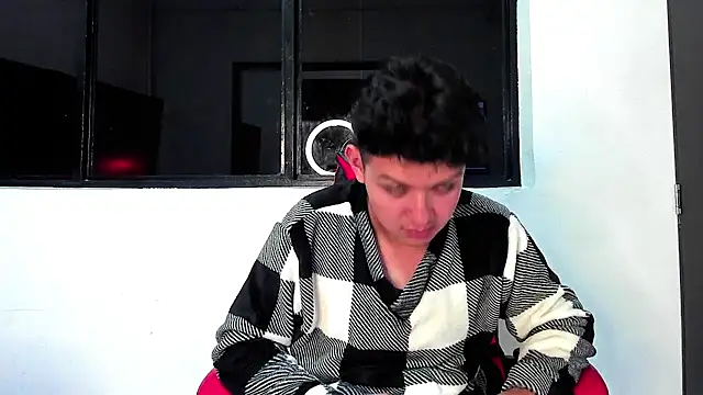 NathanBrookhs online show from December 22, 2025, 9:28 am