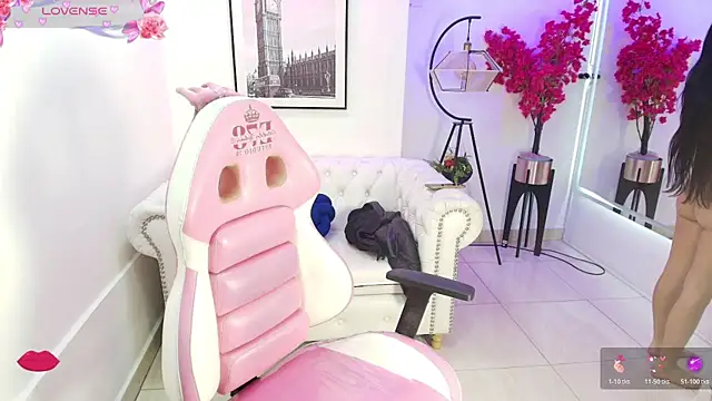 Snapshot of Carolina_cherry chatting on March 4, 2026, 12:11 pm Carolina cherry online show from March 4, 2026, 12:11 pm