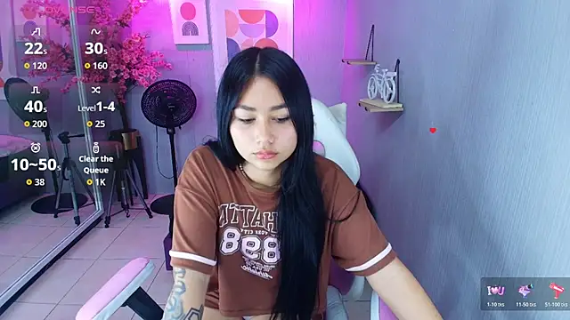 Snapshot of Carolina_cherry chatting on March 25, 2026, 12:44 pm Carolina cherry online show from March 25, 2026, 12:44 pm