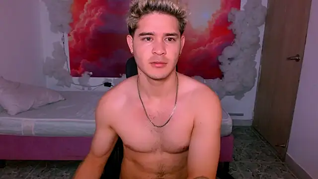 Snapshot of RayanLynxx chatting on December 16, 2025, 7:30 pm RayanLynxx online show from December 16, 2025, 7:30 pm