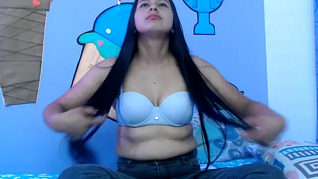 Snapshot of NOVAHOT98 chatting on December 15, 2025, 7:40 pm NOVAHOT98 online show from December 15, 2025, 7:40 pm