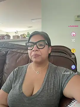 BettyWhispers online show from June 21, 2026, 4:42 pm