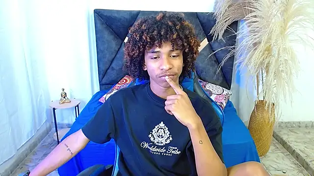 angelll18  online show from March 18, 2026, 8:45 pm